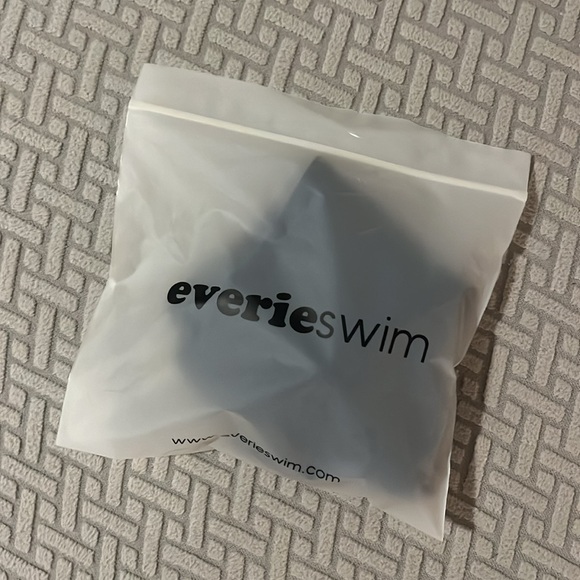 Everie Swim Bikini Bottoms - Picture 3 of 7